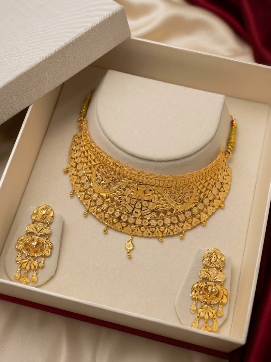 Labbaik Jewellers on Instagram