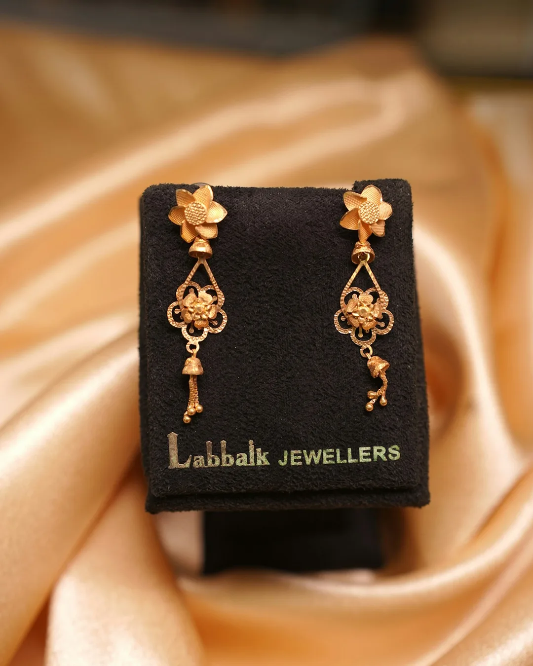 Labbaik Jewellers — Mesa Earrings